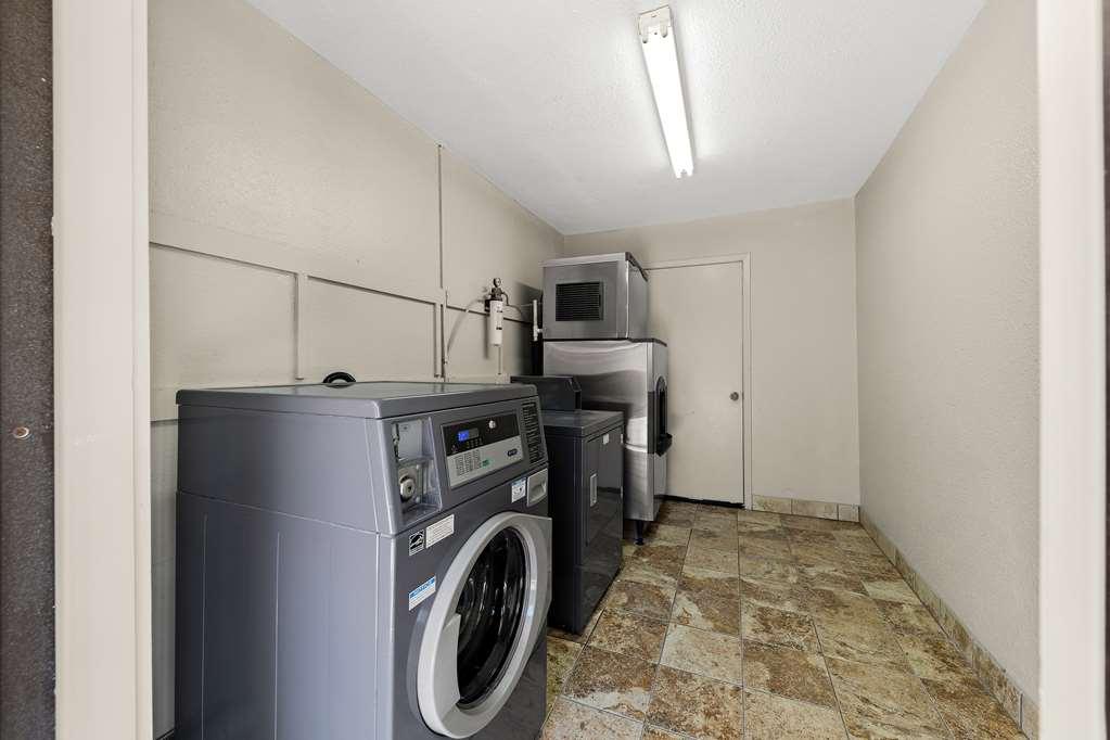 Motel Americas Value 2*